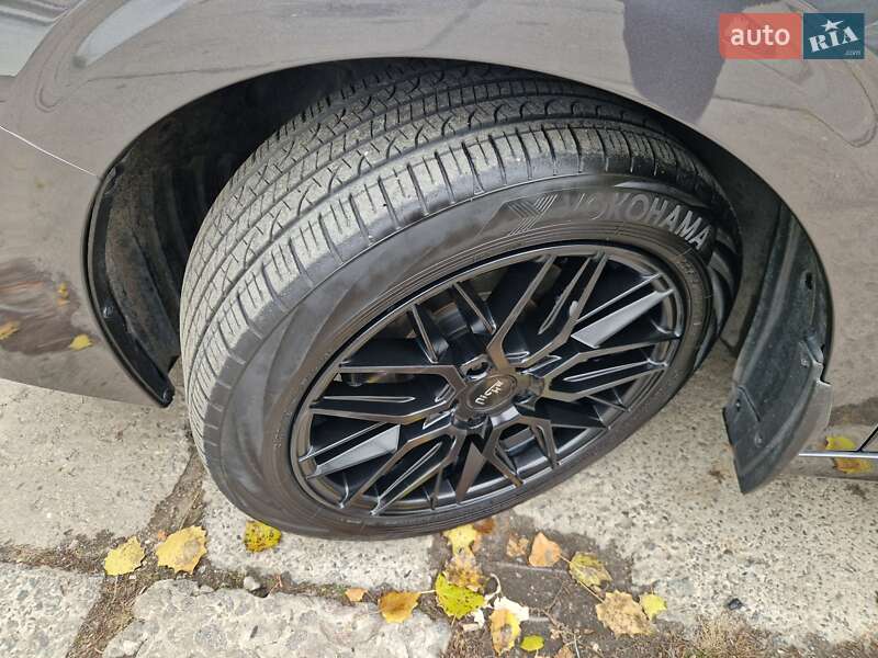 Седан Subaru Legacy 2023 в Дніпрі