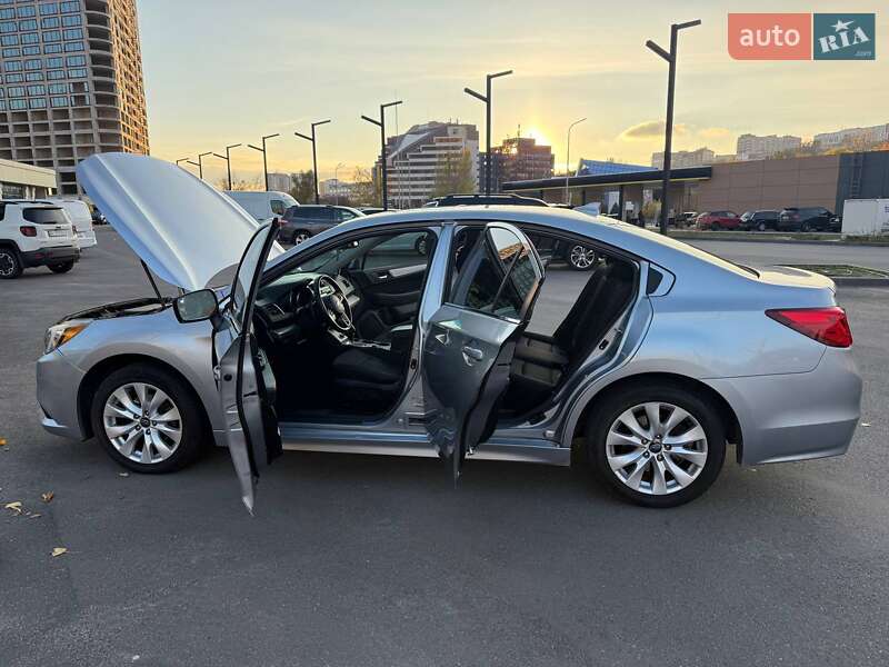 Седан Subaru Legacy 2016 в Днепре