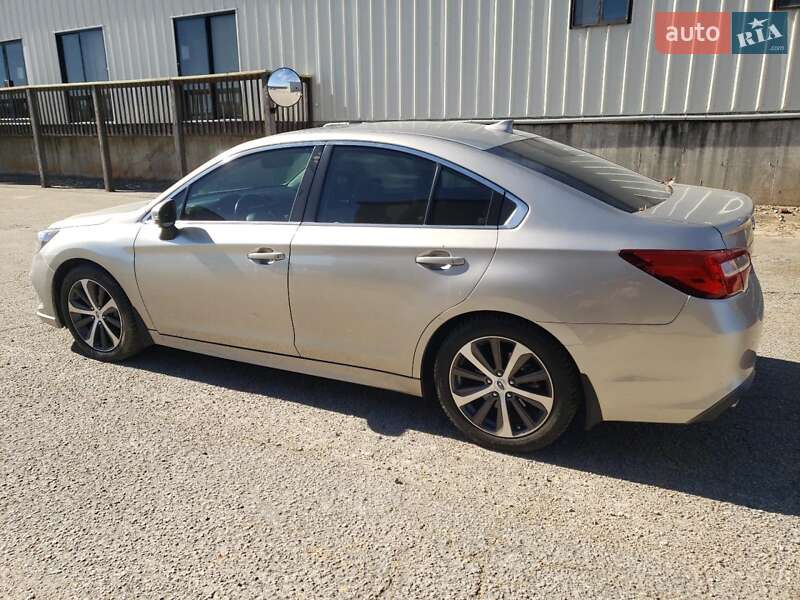 Седан Subaru Legacy 2018 в Львові