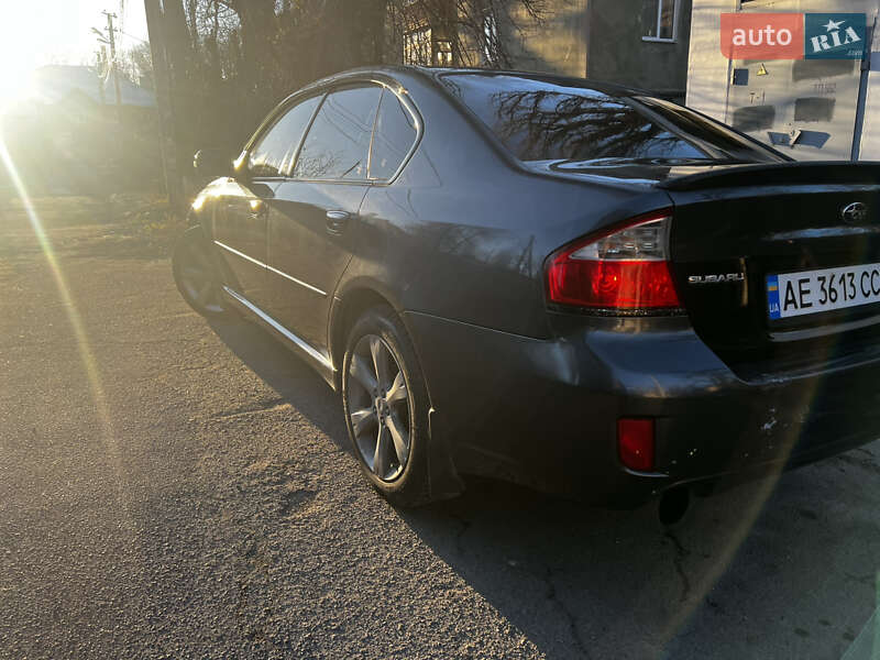 Седан Subaru Legacy 2008 в Днепре
