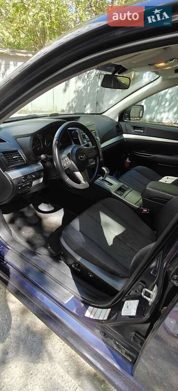 Седан Subaru Legacy 2011 в Днепре