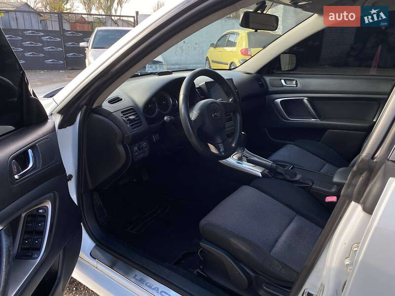 Седан Subaru Legacy 2004 в Днепре