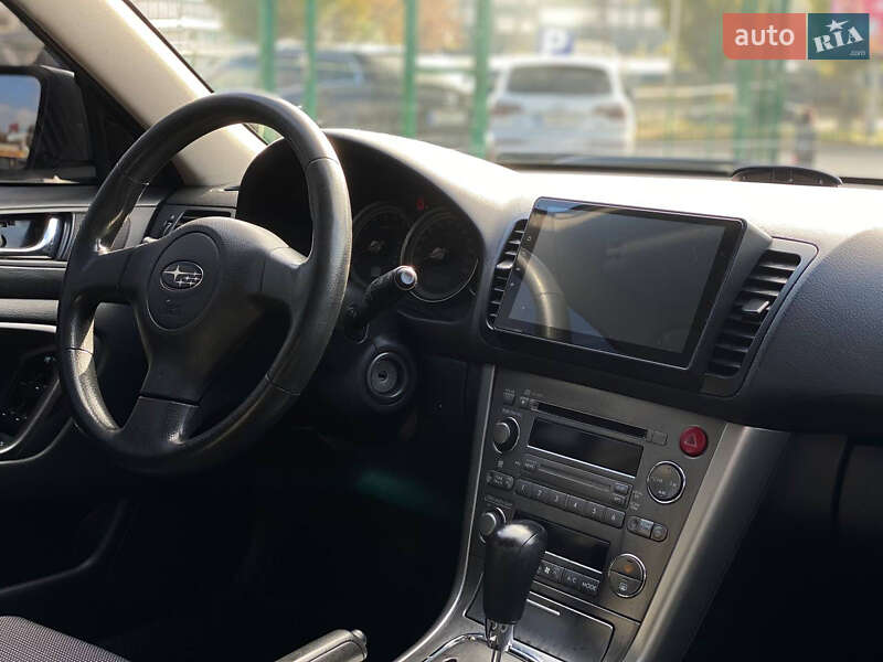 Седан Subaru Legacy 2004 в Днепре