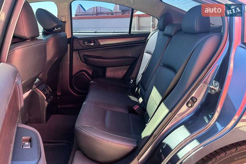 Седан Subaru Legacy 2015 в Киеве