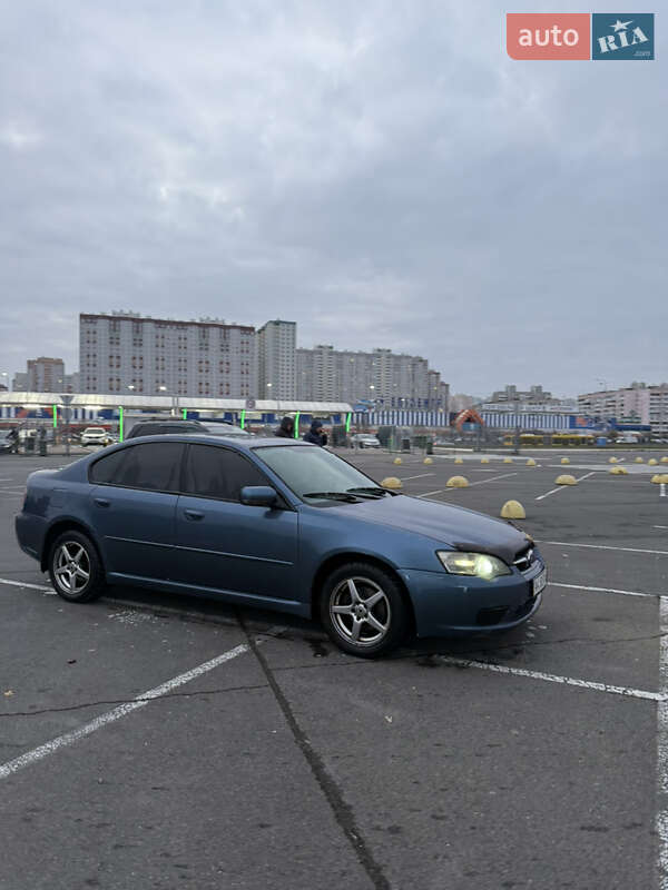 Седан Subaru Legacy 2003 в Киеве