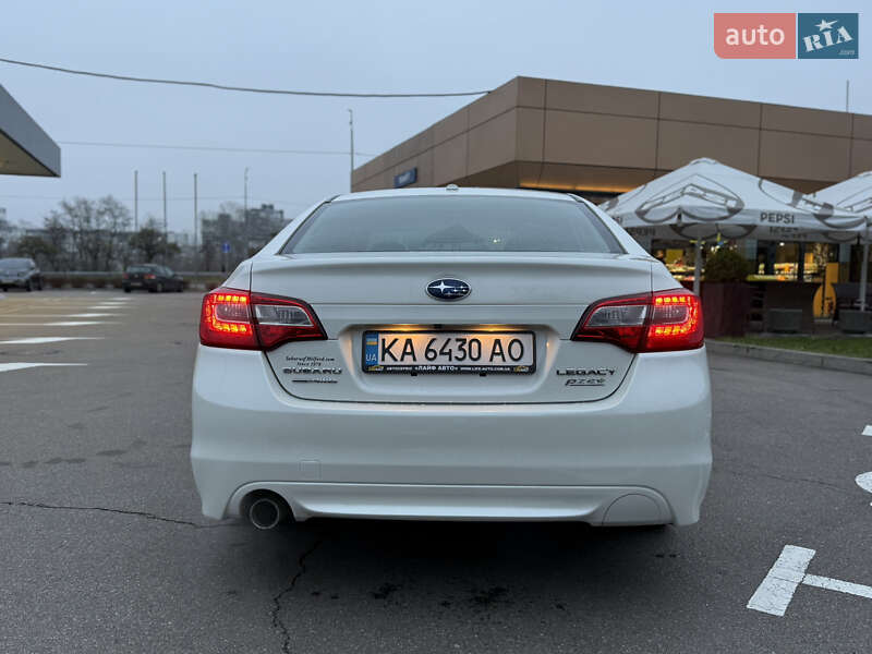 Седан Subaru Legacy 2015 в Києві