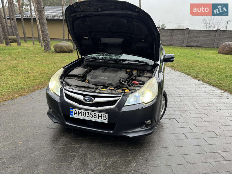 Седан Subaru Legacy 2010 в Житомирі