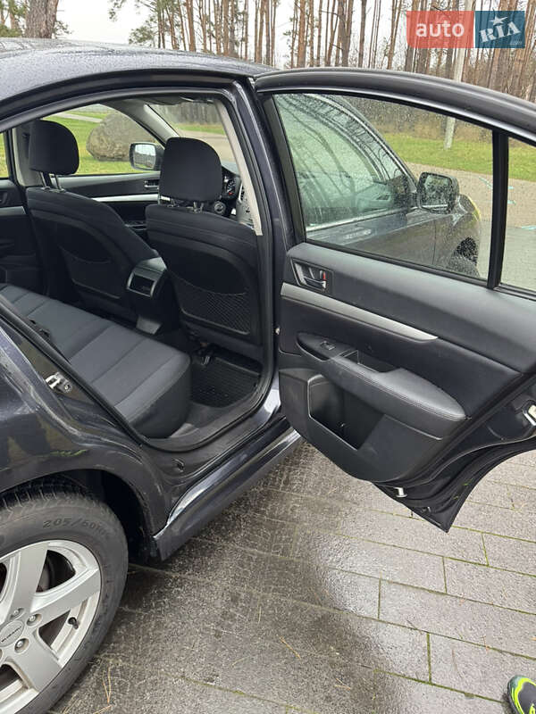 Седан Subaru Legacy 2010 в Житомирі