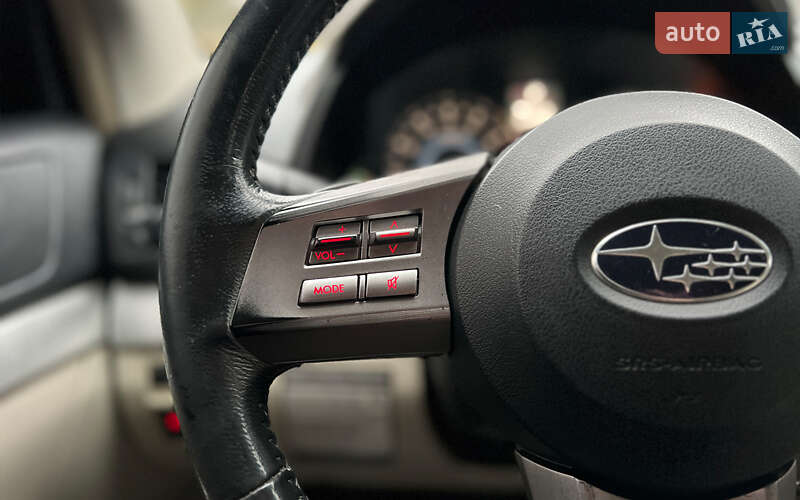 Седан Subaru Legacy 2010 в Львові