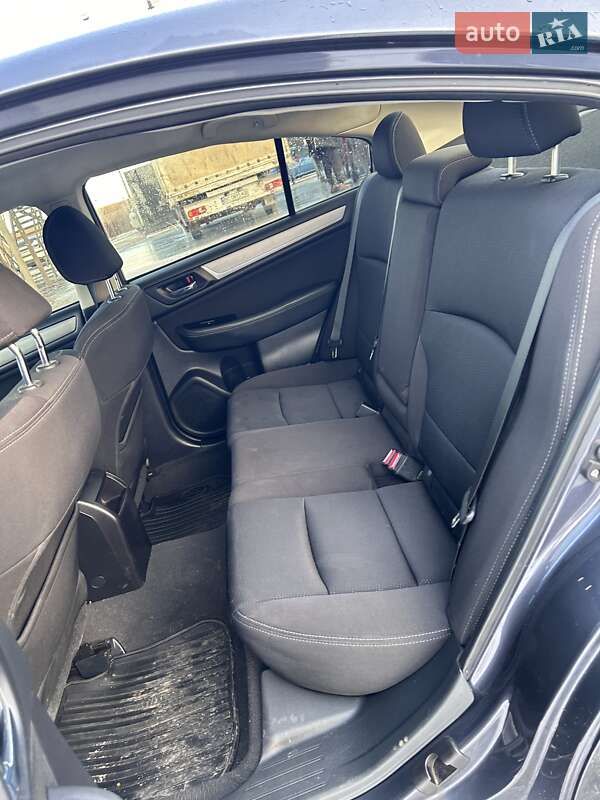 Седан Subaru Legacy 2015 в Львове