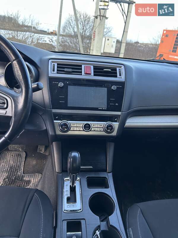 Седан Subaru Legacy 2015 в Львове