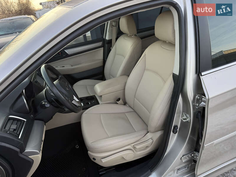 Седан Subaru Legacy 2017 в Ровно