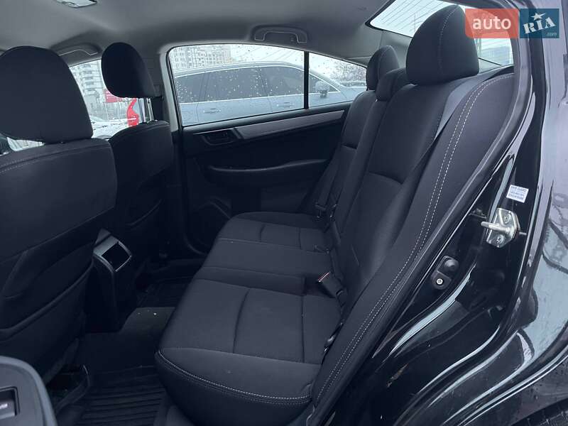 Седан Subaru Legacy 2019 в Киеве