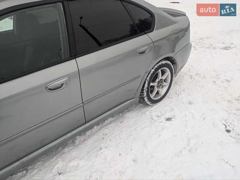 Седан Subaru Legacy 2006 в Львове