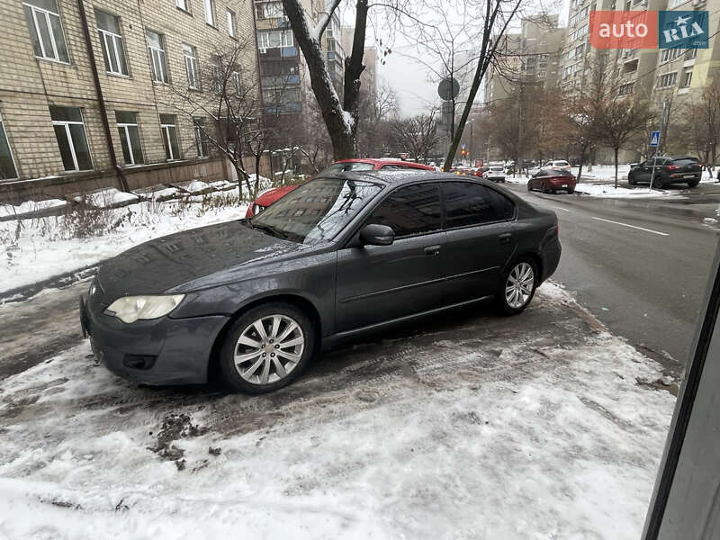 Седан Subaru Legacy 2008 в Киеве