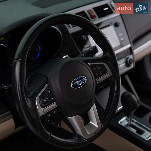 Седан Subaru Legacy 2015 в Днепре