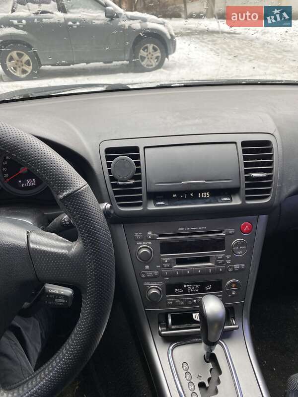 Седан Subaru Legacy 2005 в Киеве