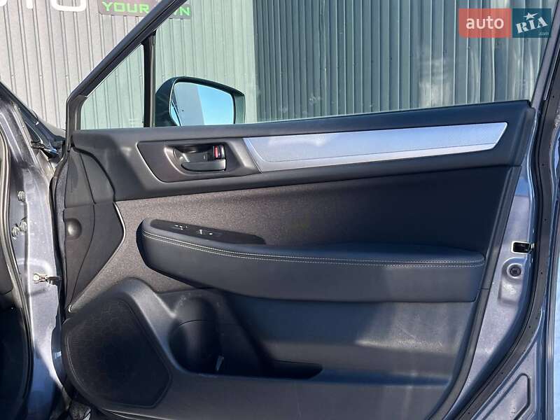 Седан Subaru Legacy 2015 в Львове