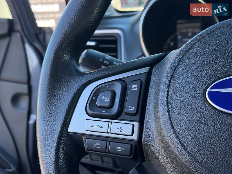 Седан Subaru Legacy 2015 в Львове