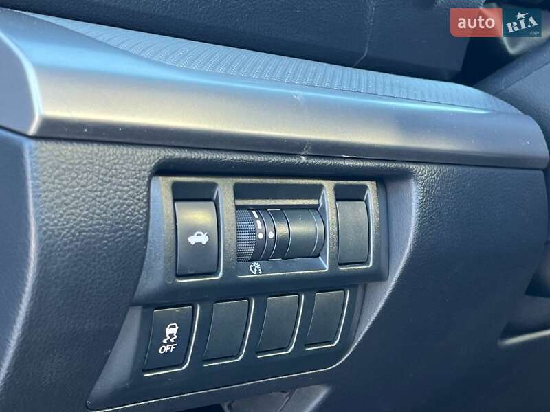 Седан Subaru Legacy 2015 в Львове