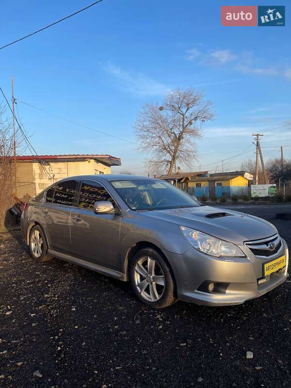 Седан Subaru Legacy 2010 в Ужгороді