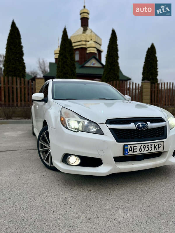 Седан Subaru Legacy 2013 в Днепре