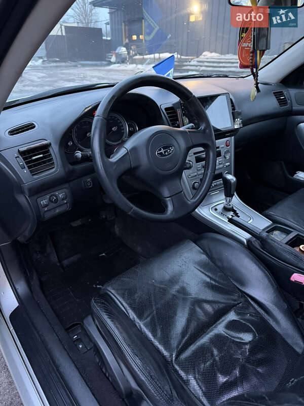 Седан Subaru Legacy 2004 в Ірпені