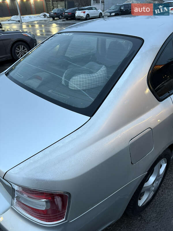 Седан Subaru Legacy 2004 в Ірпені
