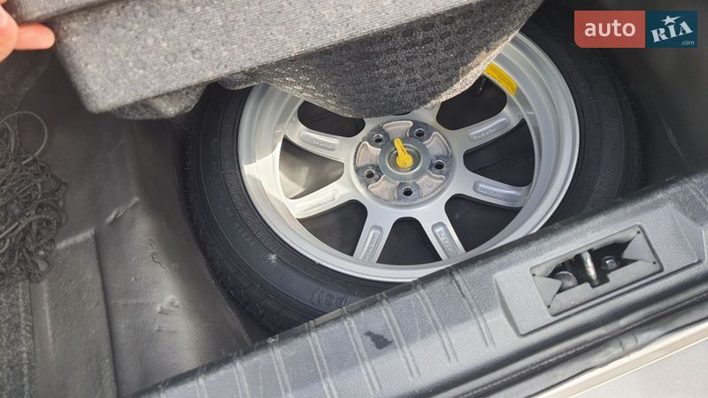 Седан Subaru Legacy 2015 в Киеве