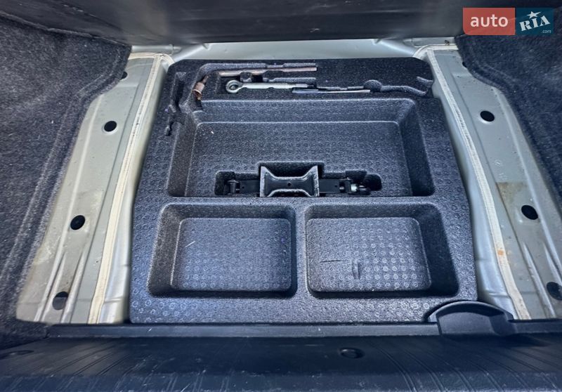 Седан Subaru Legacy 2016 в Днепре