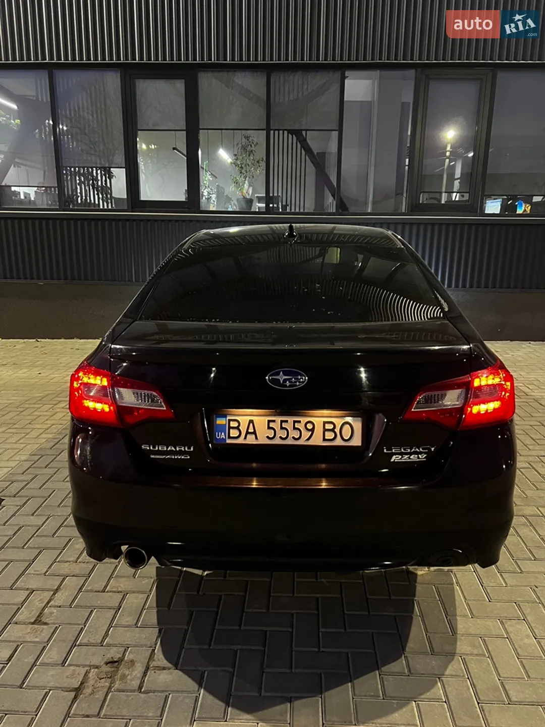 2016 Subaru Legacy - мініатюра 4