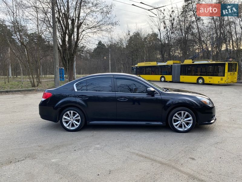Седан Subaru Legacy 2014 в Києві