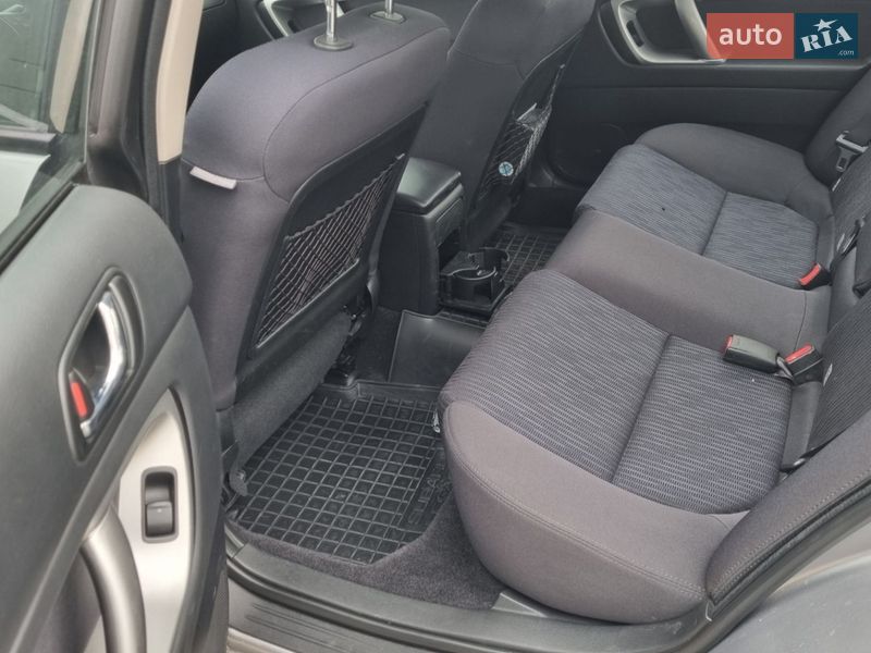 Седан Subaru Legacy 2009 в Киеве