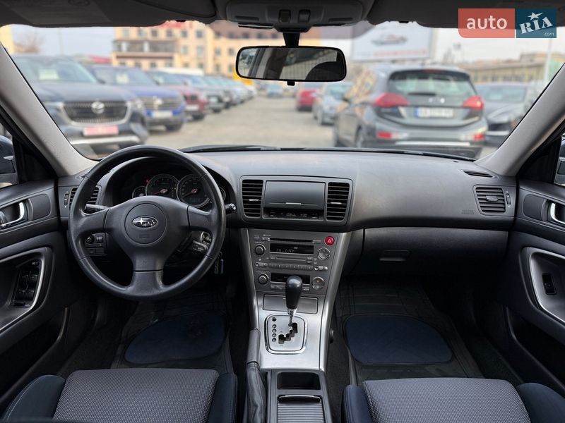 Седан Subaru Legacy 2004 в Киеве