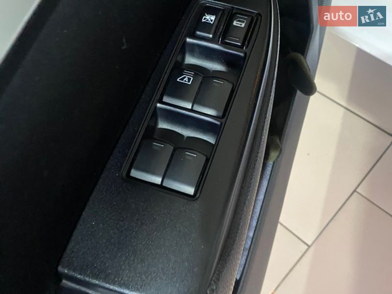 Седан Subaru Legacy 2010 в Києві фото 6 Седан Subaru Legacy 2010 в Києві