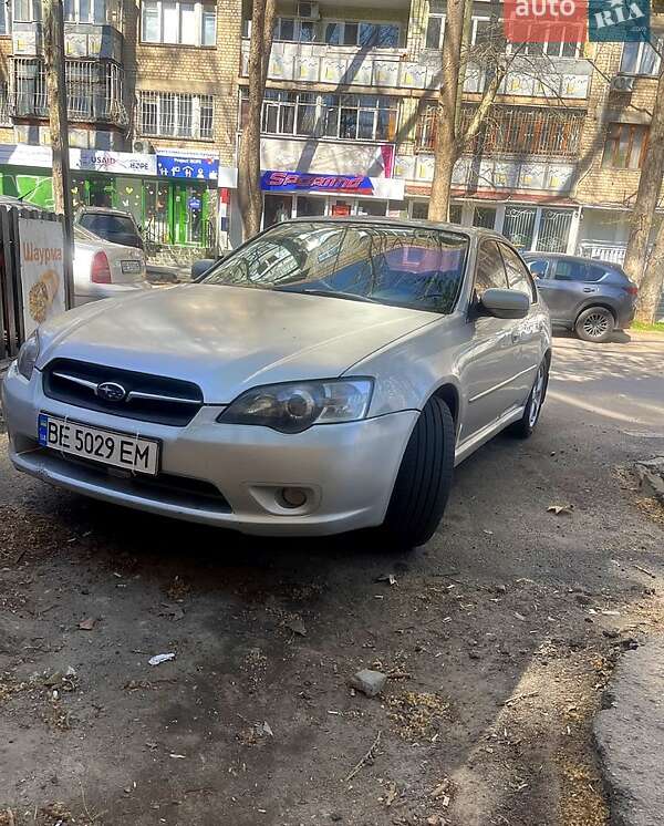 Седан Subaru Legacy 2005 в Николаеве