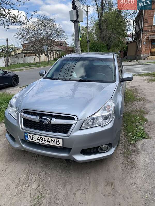 Subaru Legacy 2013
