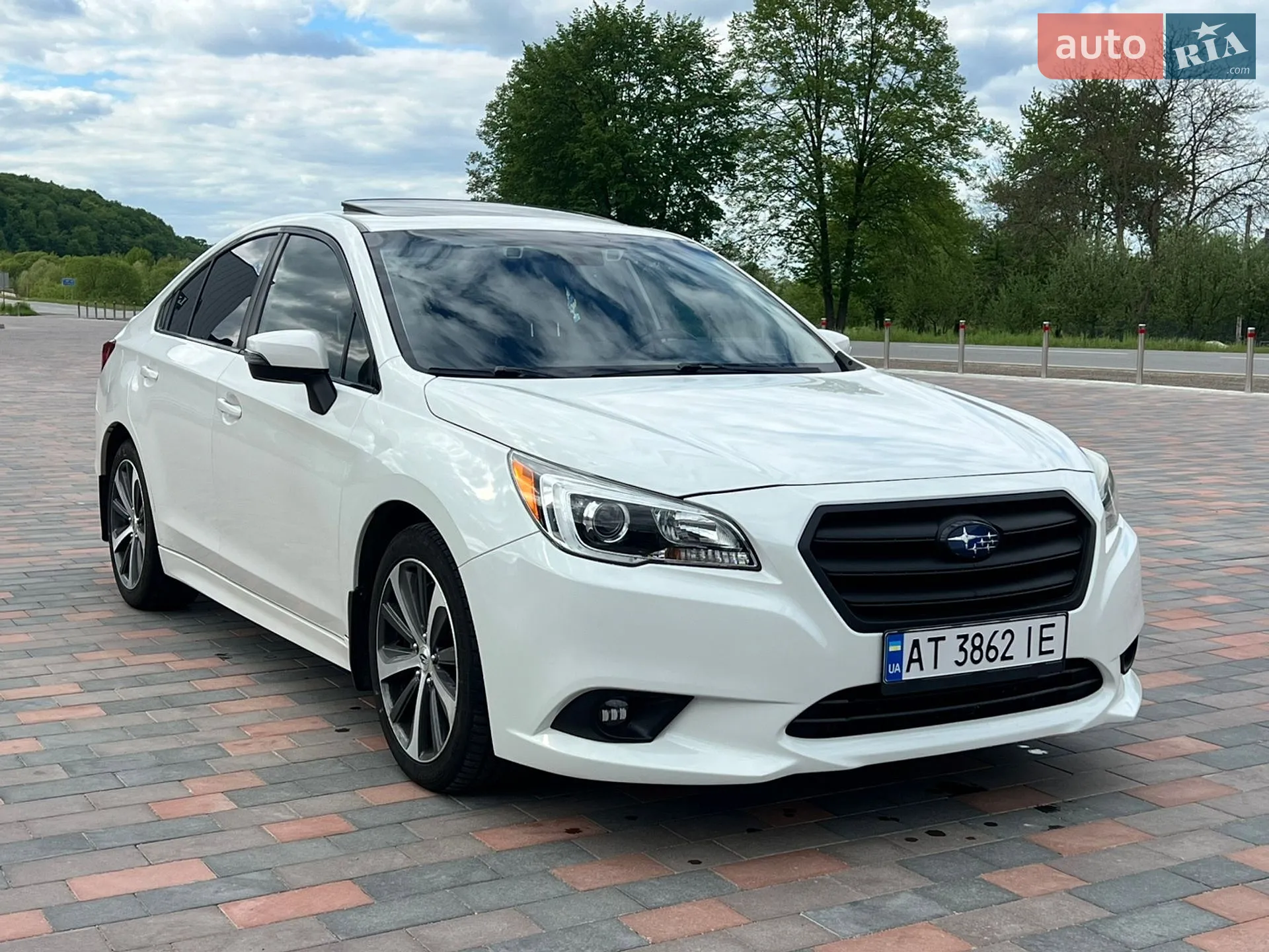 2015 Subaru Legacy - мініатюра 2