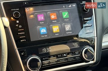 Седан Subaru Legacy 2017 в Киеве