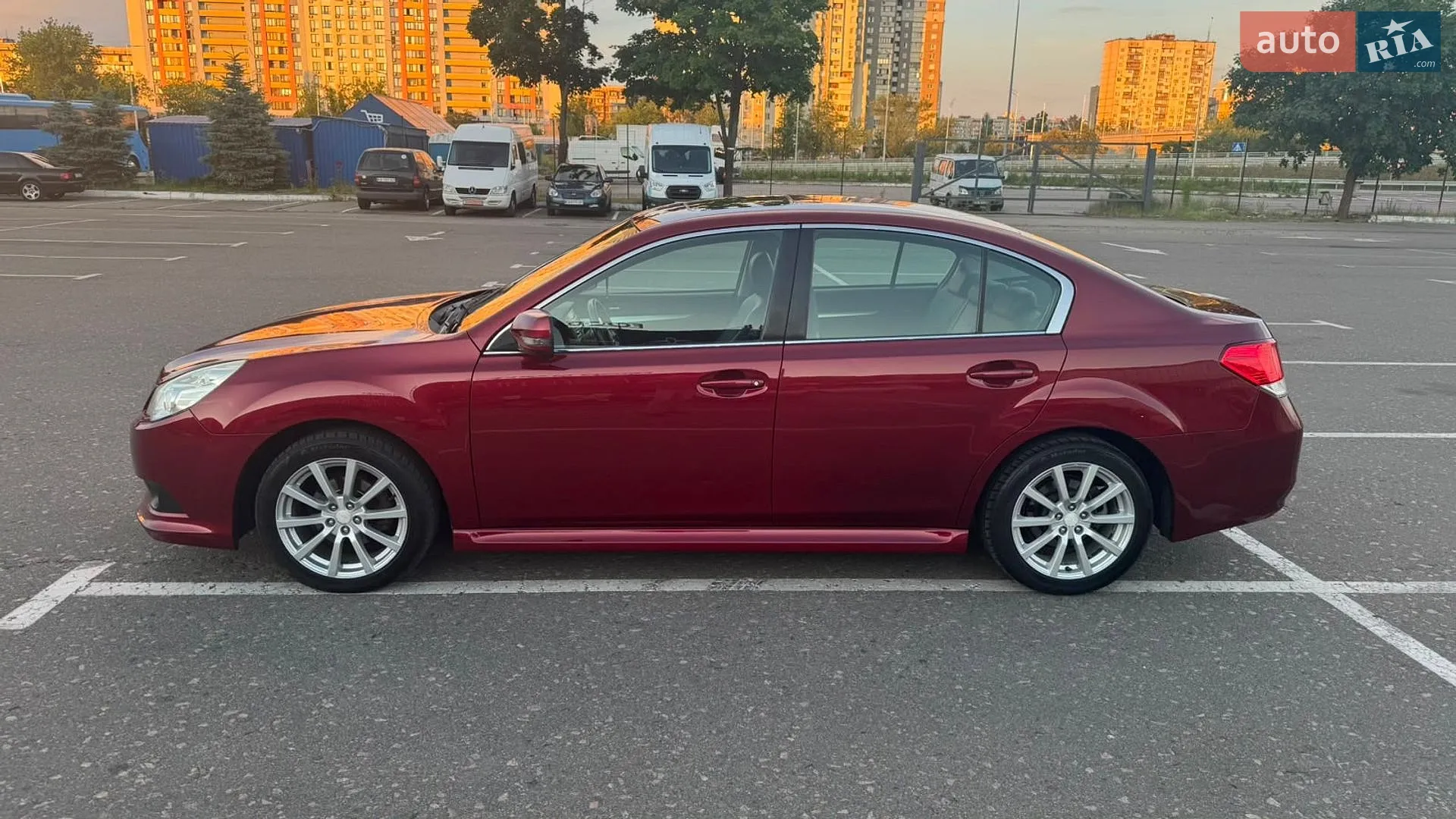 2010 Subaru Legacy - мініатюра 2