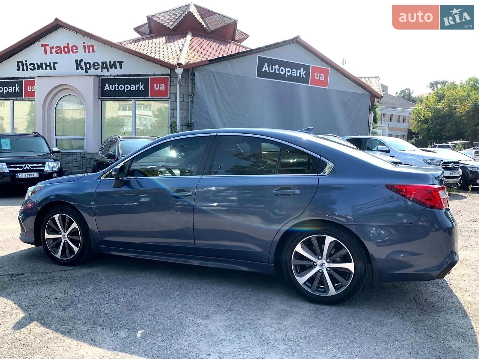 2017 Subaru Legacy - мініатюра 8