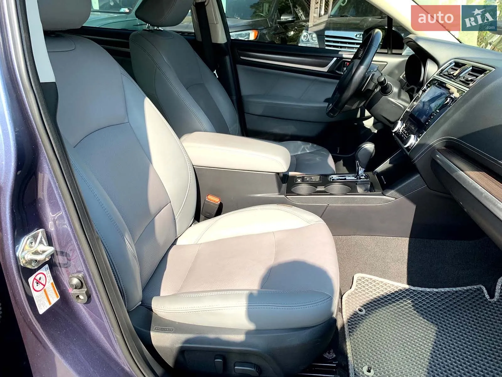 2017 Subaru Legacy - мініатюра 32