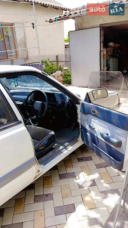 Седан Subaru Leone 1988 в Одессе фото 6 Седан Subaru Leone 1988 в Одессе