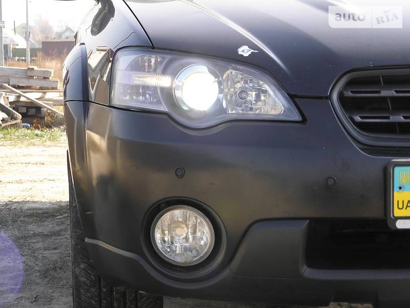 Внедорожник / Кроссовер Subaru Outback 2004 в Киеве