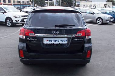 Универсал Subaru Outback 2013 в Киеве