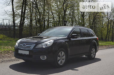 Внедорожник / Кроссовер Subaru Outback 2010 в Дрогобыче