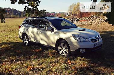 Другие легковые Subaru Outback 2011 в Ужгороде