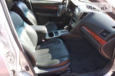 Универсал Subaru Outback 2011 в 
