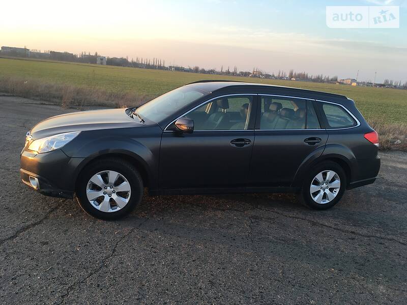 Універсал Subaru Outback 2010 в Баштанці