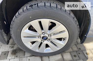 Позашляховик / Кросовер Subaru Outback 2016 в 
